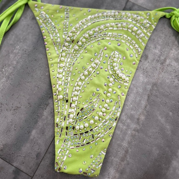Festival beaded Lime green swirl 2pc bikini - Picture 4 of 5